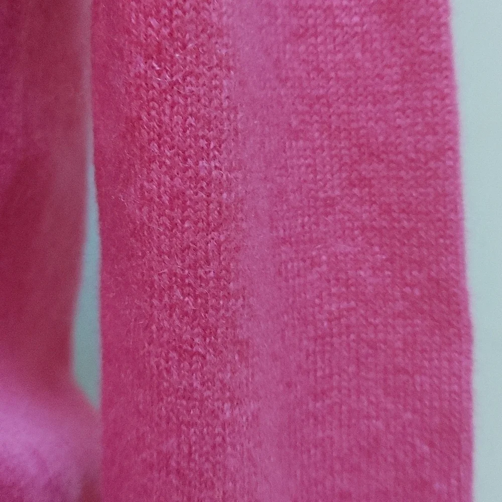 Vintage Peck & Peck Cashmere V Neck Fuchsia Sweater S